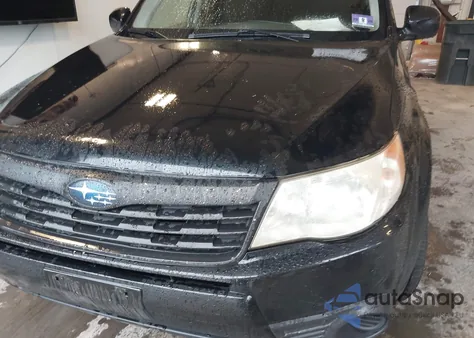 2010 Subaru Forester 2.5X Premium z USA, uszkodzony, nr VIN JF2SH6CC6AH710289
